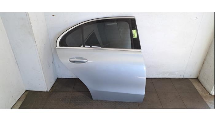Portière 4portes arrière droite Mercedes C-Klasse Portière 4portes arrière droite Mercedes C-Klasse