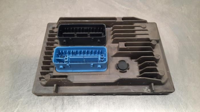 Ordinateur gestion moteur Opel Astra