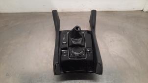 Gebruikte Middenconsoles Mazda 3 Sport (BP) 2.0 e-SkyActiv-G 150 16V Prijs € 199,65 Inclusief btw aangeboden door Autohandel Didier