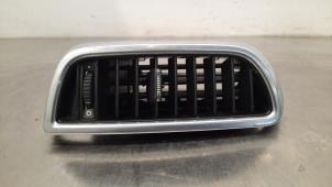 Gebruikte Luchtrooster Dashboard Porsche Cayenne II (92A) 3.0 D V6 24V Prijs € 66,55 Inclusief btw aangeboden door Autohandel Didier