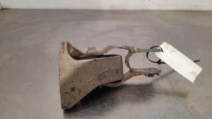 Gebruikte Versnellingsbak Steun Volvo XC90 II 2.0 T8 16V eAWD Prijs € 30,25 Inclusief btw aangeboden door Autohandel Didier