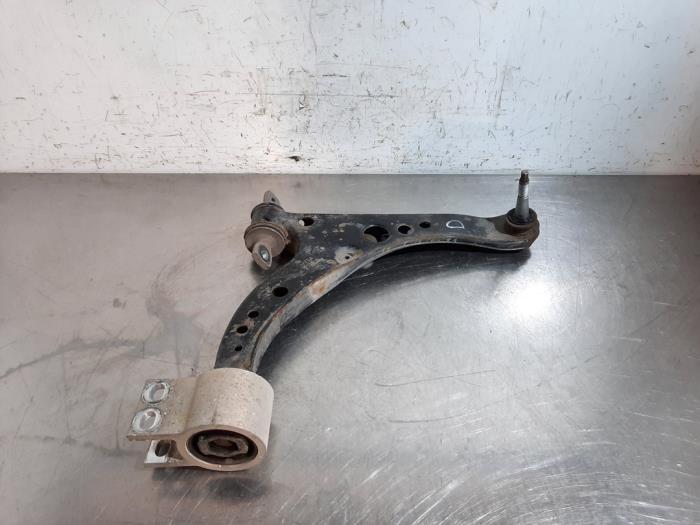 Bras de suspension avant droit Opel Astra