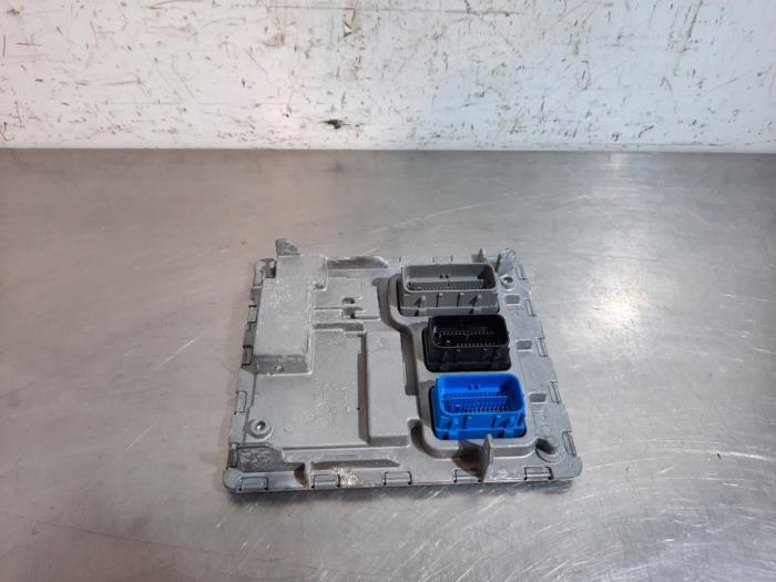 Ordinateur gestion moteur Opel Astra