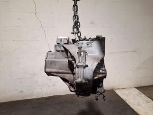 Gebruikte Versnellingsbak Peugeot 2008 (CU) 1.2 12V e-THP PureTech 130 Prijs € 490,05 Inclusief btw aangeboden door Autohandel Didier