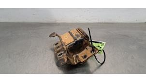 Gebruikte Motorrubber Audi Q2 (GAB/GAG) 2.0 30 TDI 16V Prijs € 30,25 Inclusief btw aangeboden door Autohandel Didier