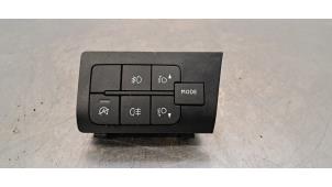 Gebruikte Mistlamp Schakelaar Peugeot Boxer (U9) 2.2 Blue HDi 140 Prijs € 42,35 Inclusief btw aangeboden door Autohandel Didier