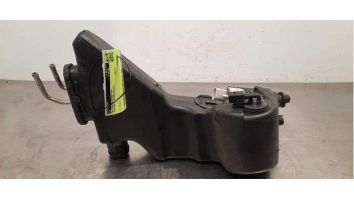 Réservoir lave-glace avant Mercedes C-Klasse