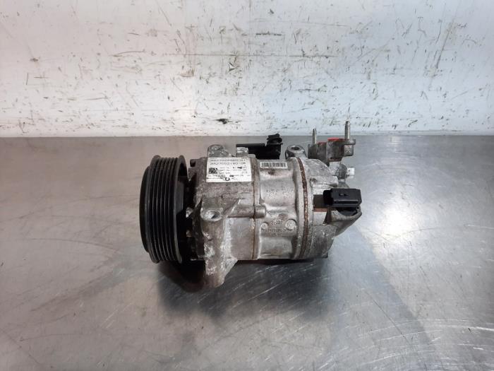 Pompe clim Peugeot 308