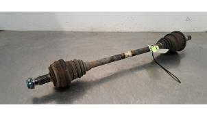 Gebruikte Steekas rechts-achter Mercedes C (W205) C-200 1.6 CDI BlueTEC, C-200 d 16V Prijs € 133,10 Inclusief btw aangeboden door Autohandel Didier