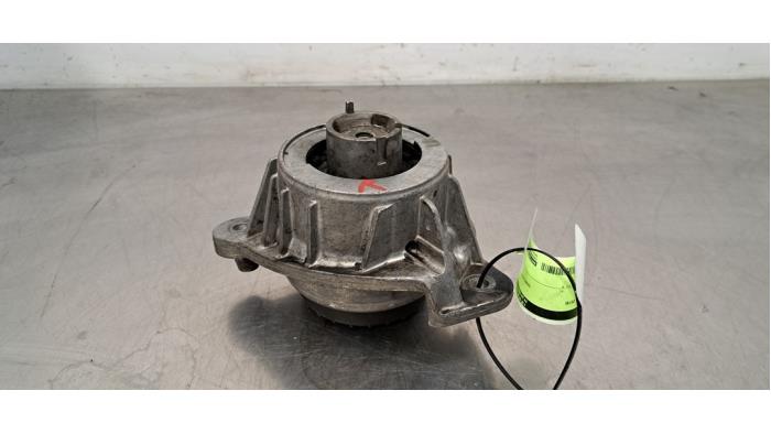 Support moteur Mercedes Vito