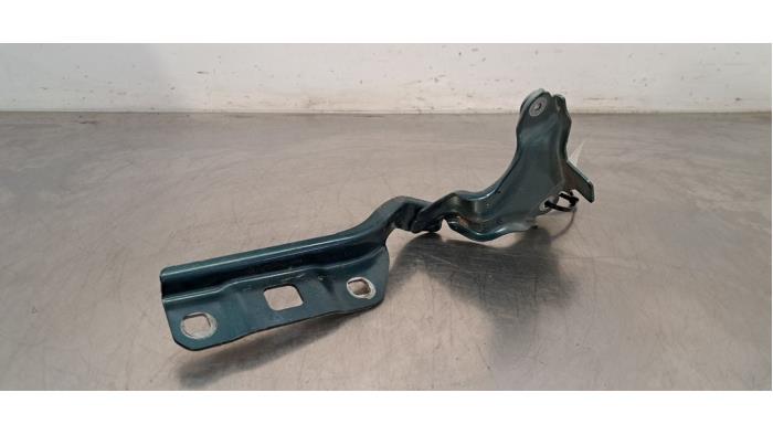 Charnière capot Peugeot 308