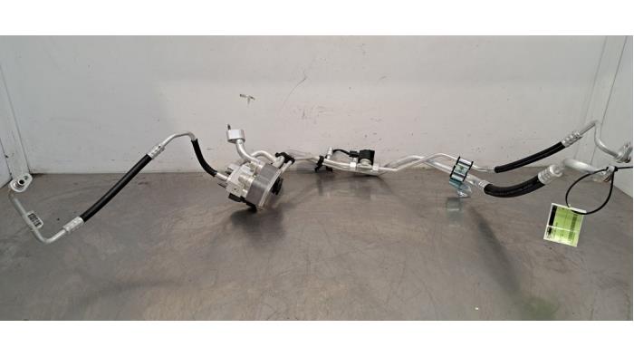 Condensateur clim Peugeot 308
