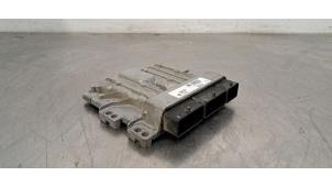 Gebruikte Computer Motormanagement Renault Master III (EV/HV/UV/VA/VB/VD/VF/VG/VJ) 2.3 dCi 165 16V FWD Prijs € 199,65 Inclusief btw aangeboden door Autohandel Didier