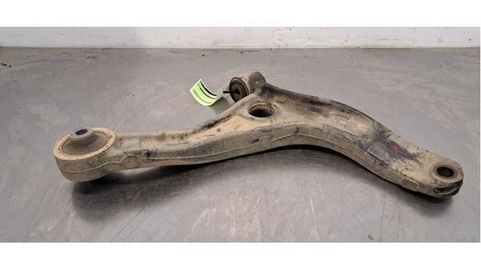 Bras de suspension avant droit Renault Master