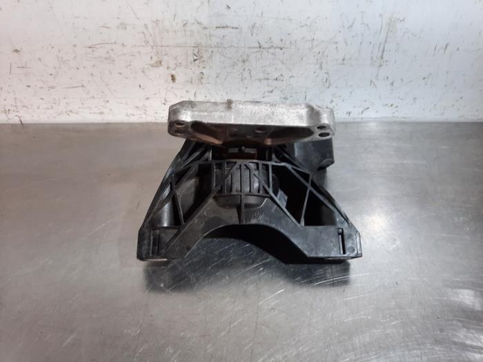 Support moteur Peugeot 3008