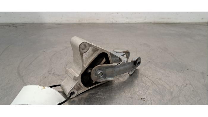 Support boîte de vitesse Mercedes CLA