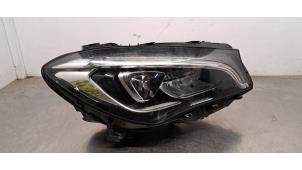 Gebruikte Koplamp rechts Mercedes CLA Shooting Brake (117.9) 2.2 CLA-220 CDI, 220 d 16V Prijs € 998,25 Inclusief btw aangeboden door Autohandel Didier