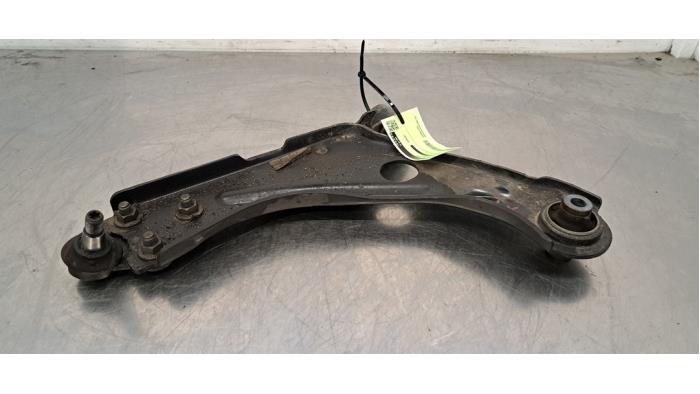 Bras de suspension avant gauche Fiat Doblo