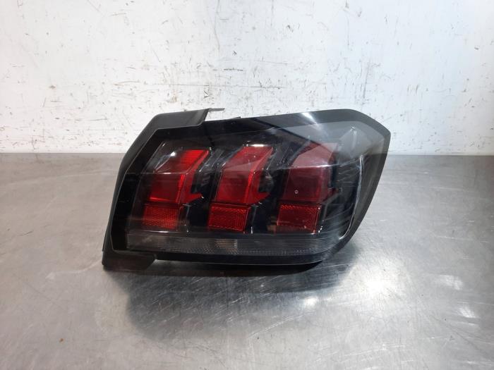 Feu arrière droit Peugeot 208