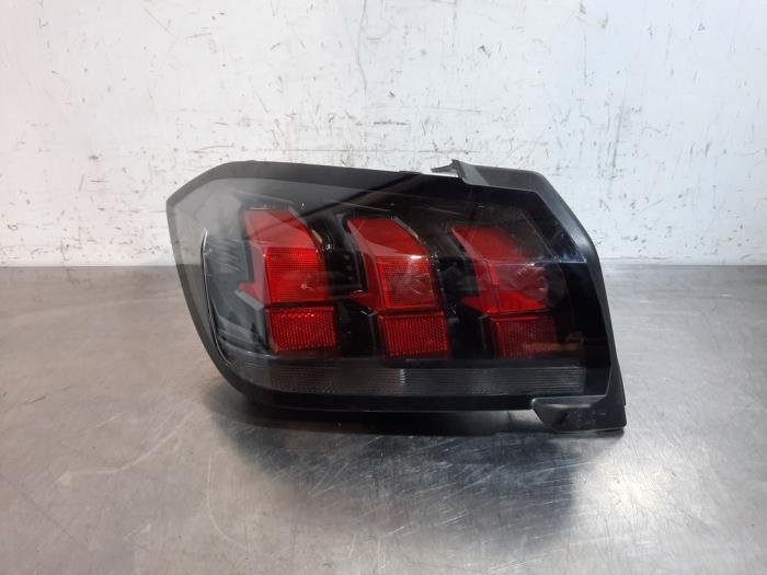 Feu arrière gauche Peugeot 208