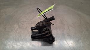 Gebruikte Extra waterpomp Volvo XC60 II (UZ) 2.0 B4 16V Mild Hybrid AWD Prijs € 54,45 Inclusief btw aangeboden door Autohandel Didier