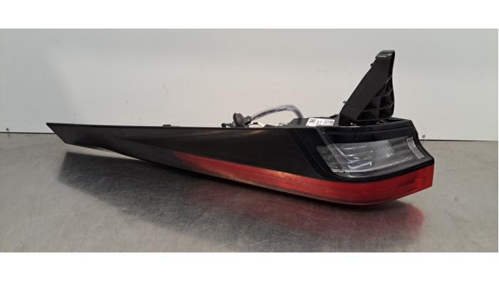 Feu arrière droit Toyota C-HR