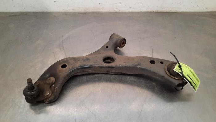 Bras de suspension avant gauche Toyota Corolla
