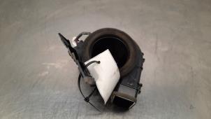 Gebruikte Chaufage Ventilatiemotor Toyota Corolla (E21/EA1/EH1) 2.0 16V Hybrid Prijs € 66,55 Inclusief btw aangeboden door Autohandel Didier