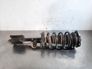 Gebruikte Schokdemper links-voor Jeep Compass II (MP) 1.3 4XE 190 Plug-in Hybrid 16V 4x4 Prijs € 133,10 Inclusief btw aangeboden door Autohandel Didier