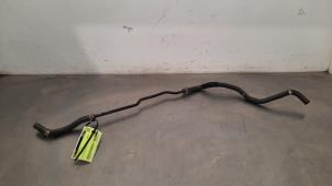 Gebruikte Radiateurslang Kia Stonic (YB) 1.0i T-GDi 12V Prijs € 30,25 Inclusief btw aangeboden door Autohandel Didier