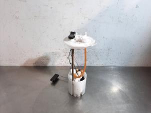 Gebruikte Tank element Pomp Jeep Compass II (MP) 1.3 4XE 190 Plug-in Hybrid 16V 4x4 Prijs € 96,80 Inclusief btw aangeboden door Autohandel Didier