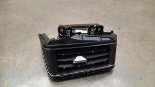 Gebruikte Luchtrooster Dashboard DS Automobiles DS9 1.6 16V E-Tense 225 Prijs € 36,30 Inclusief btw aangeboden door Autohandel Didier