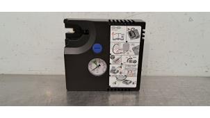 Gebruikte Bandenpomp Kia Stonic (YB) 1.0i T-GDi 12V Prijs € 66,55 Inclusief btw aangeboden door Autohandel Didier