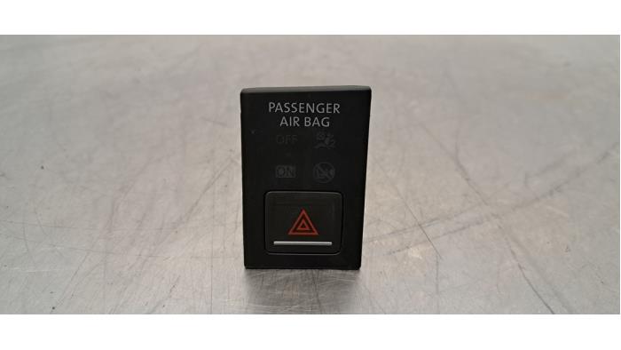 Commutateur éclairage d&#039;urgence Volkswagen Golf