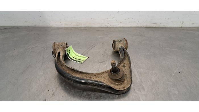 Bras de suspension avant droit Toyota Hilux