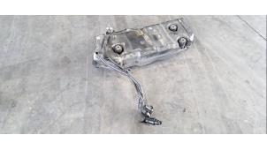 Gebruikte Adblue tank Mercedes GLE (V167) 300d EQ Boost 2.0 Turbo 16V 4-Matic Prijs € 859,10 Inclusief btw aangeboden door Autohandel Didier