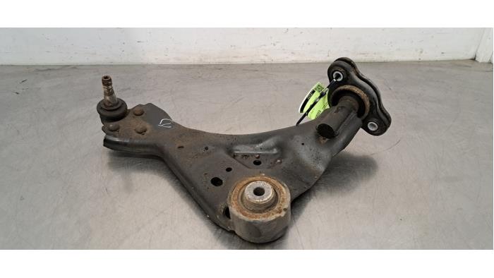 Bras de suspension avant gauche Mercedes Vito