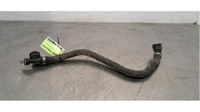 Tuyau radiateur Mercedes Vito