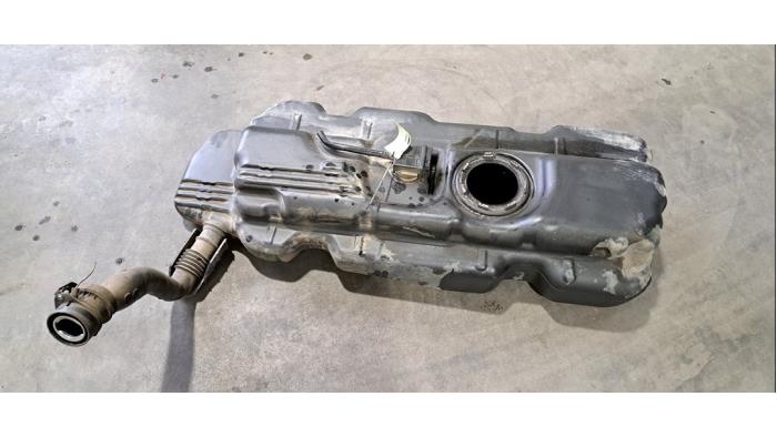 Réservoir de carburant Mercedes Vito