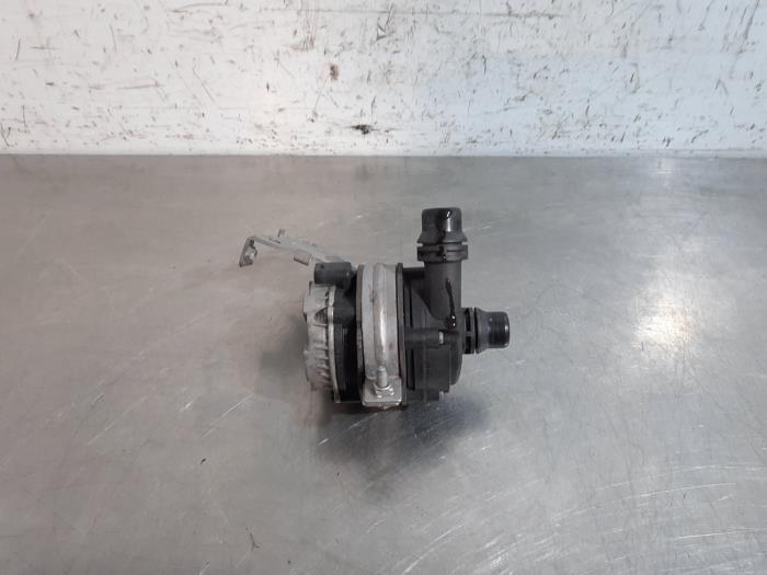 Pompe à eau supplémentaire Mercedes C-Klasse
