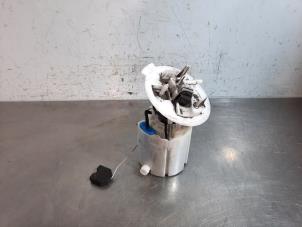 Gebruikte Tank element Pomp Mercedes C-Klasse AMG (W205) C-43 AMG 3.0 V6 24V Turbo 4-Matic Prijs € 96,80 Inclusief btw aangeboden door Autohandel Didier