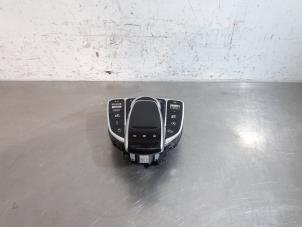 Gebruikte Schakelaar boordcomputer Mercedes C-Klasse AMG (W205) C-43 AMG 3.0 V6 24V Turbo 4-Matic Prijs € 163,35 Inclusief btw aangeboden door Autohandel Didier