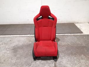 Gebruikte Voorstoel rechts Honda Civic (FL) 2.0 Type R Prijs € 695,75 Inclusief btw aangeboden door Autohandel Didier