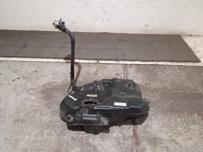 Réservoir de carburant Audi A4