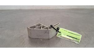 Gebruikte Frontdeel steun Mercedes C Estate (S205) C-200d 1.6 Turbo 16V Prijs € 36,30 Inclusief btw aangeboden door Autohandel Didier