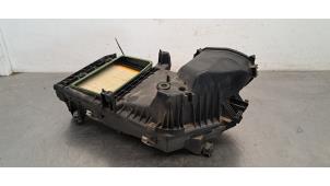 Gebruikte Luchtfilterhuis Mercedes C Estate (S205) C-200d 1.6 Turbo 16V Prijs € 66,55 Inclusief btw aangeboden door Autohandel Didier