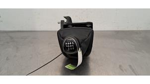 Gebruikte Versnellingspook Ford Transit Custom 2.0 TDCi 16V Eco Blue 130 Prijs € 66,55 Inclusief btw aangeboden door Autohandel Didier