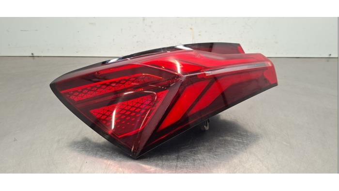 Feu arrière gauche MG Marvel R