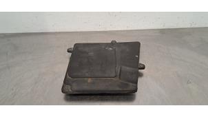 Gebruikte Afdekplaat diversen Renault Master III (FV) 2.3 dCi 125 16V FWD Prijs € 24,20 Inclusief btw aangeboden door Autohandel Didier