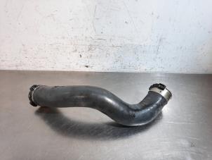 Gebruikte Intercooler Slang Mercedes Sprinter 3t (910.6) 214 CDI 2.1 D FWD Prijs € 66,55 Inclusief btw aangeboden door Autohandel Didier